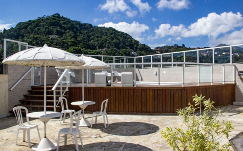 Athos Hotel