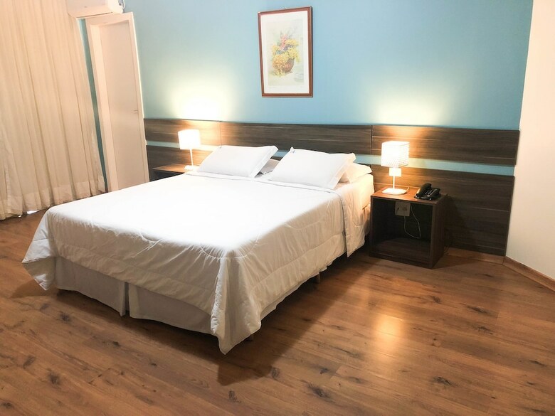 Athos Hotel