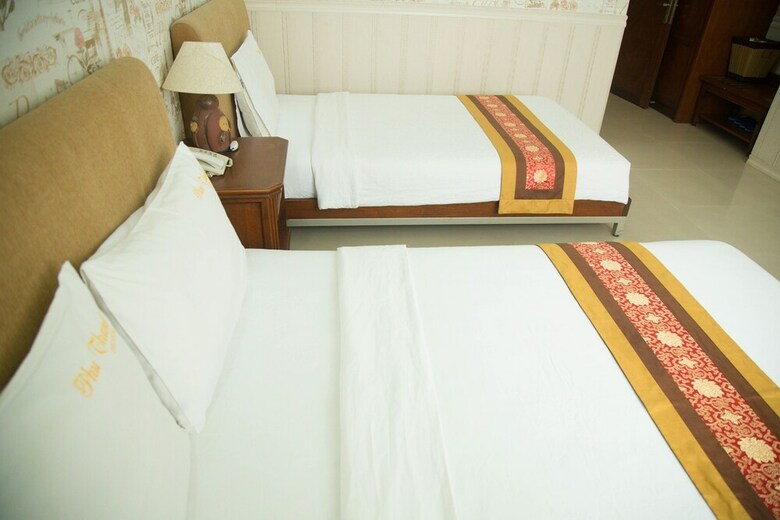 Golden Plus Hotel