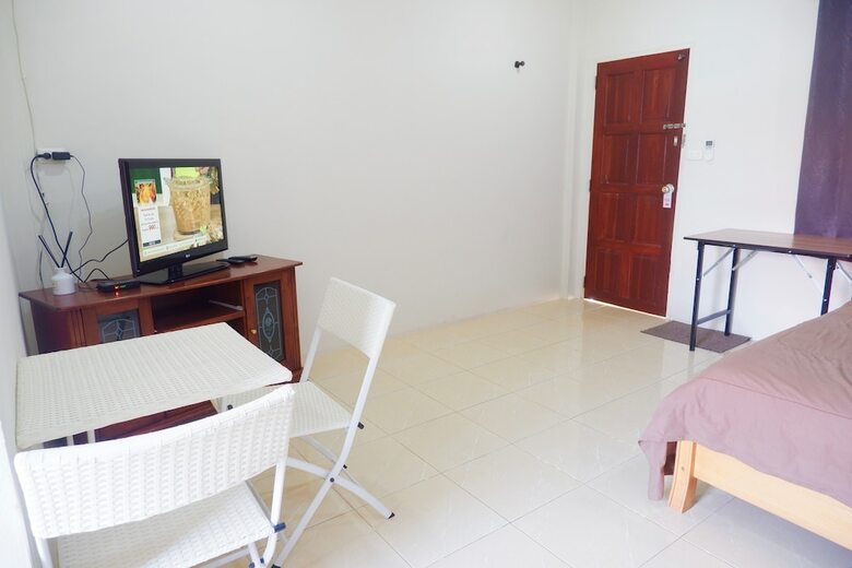 Hotel Bangtao Corner