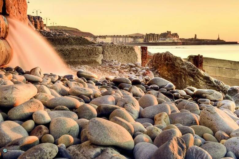 Queensbridge Hotel