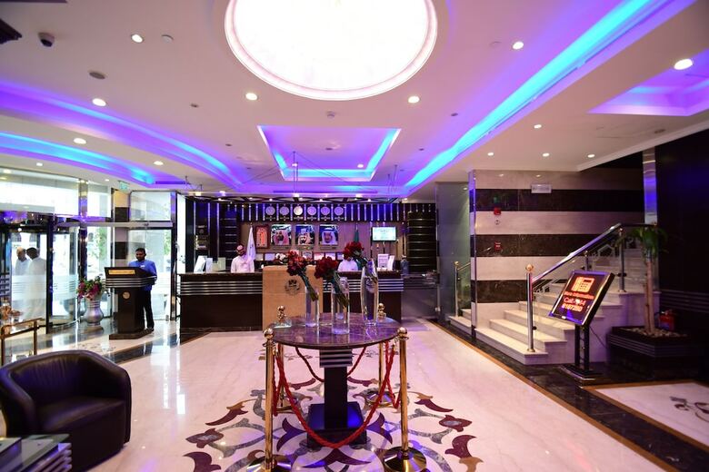 Hotel Golden Tulip Al Mektan