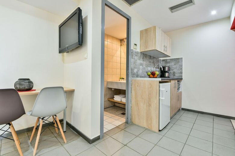 Hotel Athens Way Lofts
