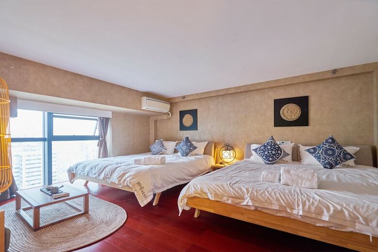 Summer Flower Apartment