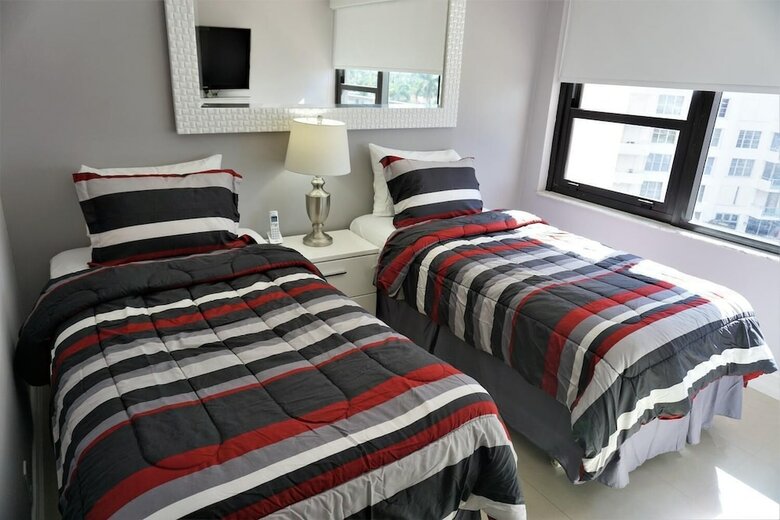 Classic Beach Resort - Hora Rentals