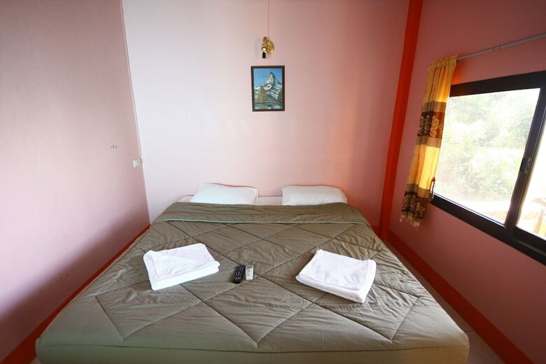Hotel Giant Bungalow
