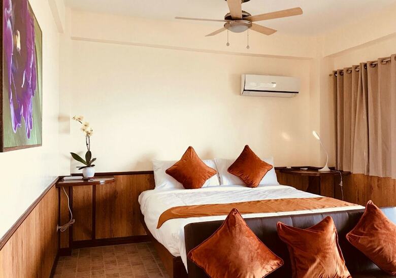 Villa Monkey Beach Dive Resort