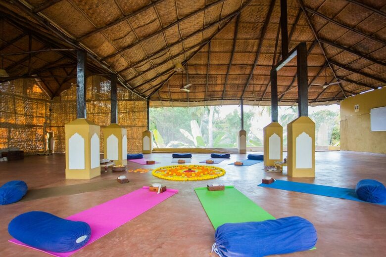 Hotel Devarya Wellness Beach Resort