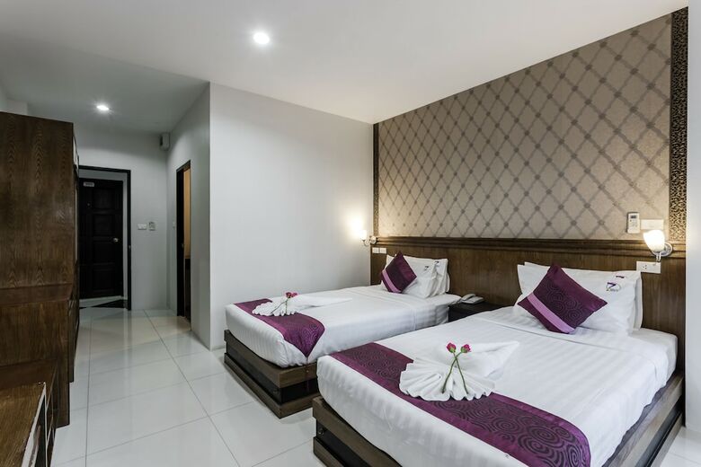 7q Bangla Hotel