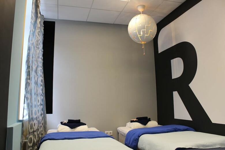 Hostal Kino Hostel On Pushkinskaya