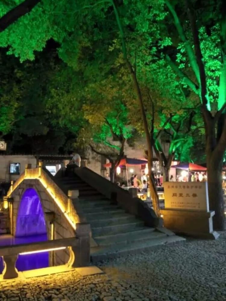 Tongli Three Bridge Villa