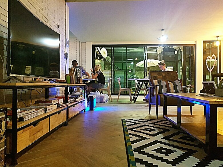 Hostal Baan Mai Kradan Hostel Chiang Rai