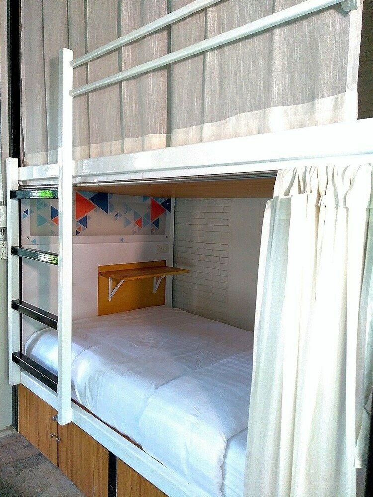 Hostal Baan Mai Kradan Hostel Chiang Rai