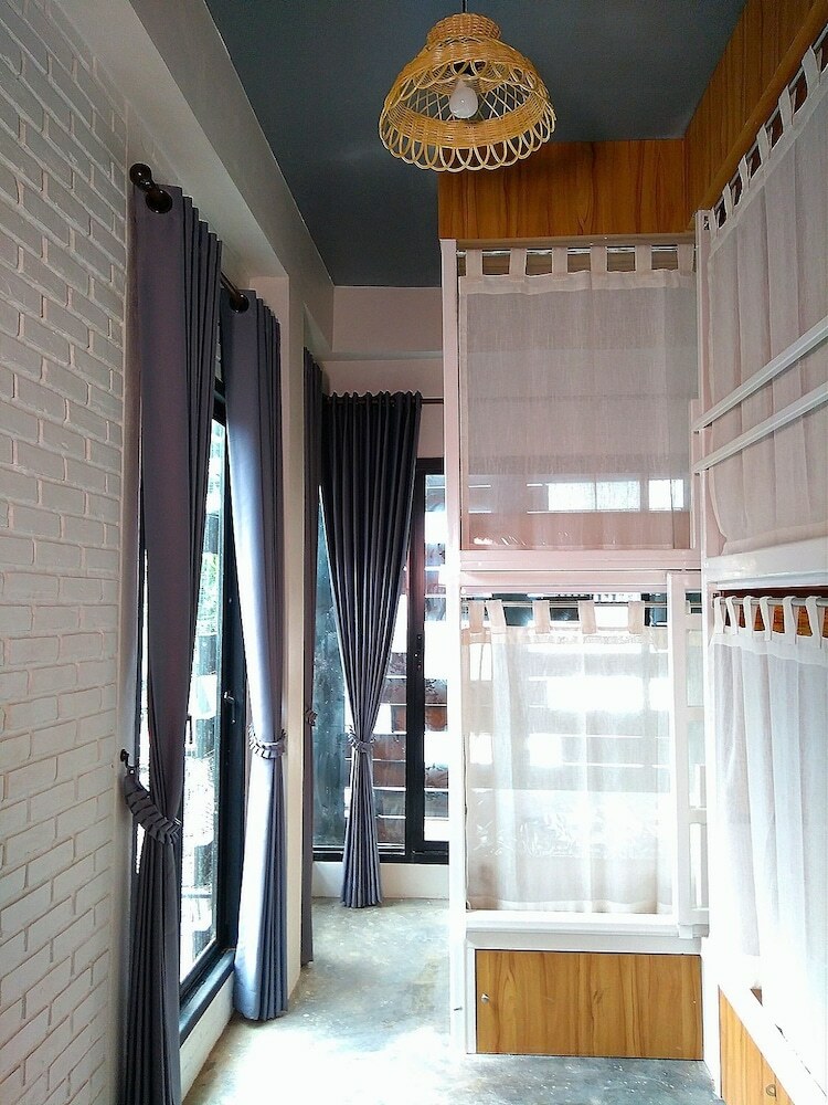 Hostal Baan Mai Kradan Hostel Chiang Rai