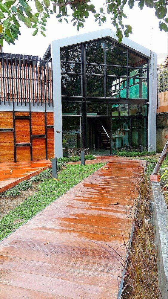 Hostal Baan Mai Kradan Hostel Chiang Rai