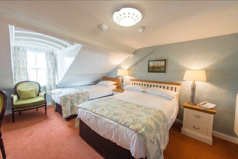 Gwesty'r Marine Hotel & Spa