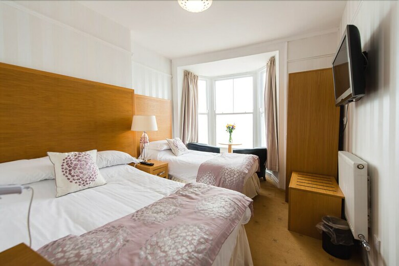 Gwesty'r Marine Hotel & Spa