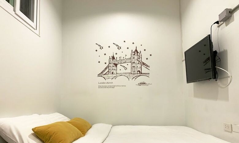 Hostal Click Hostel