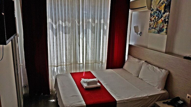Ferah Hotel