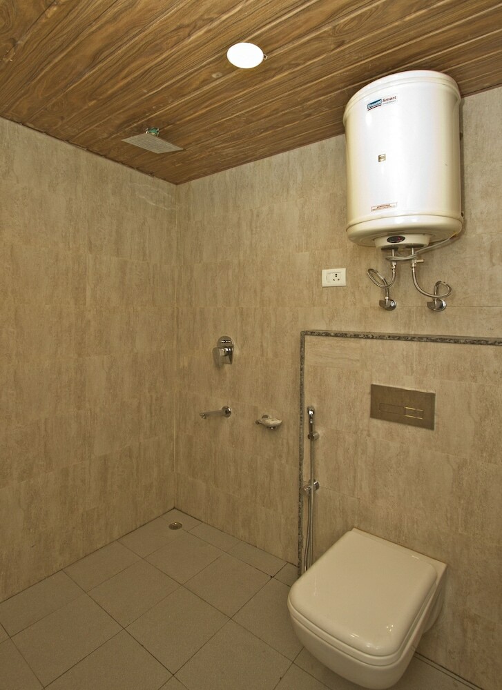 Hotel Sarthak Regency