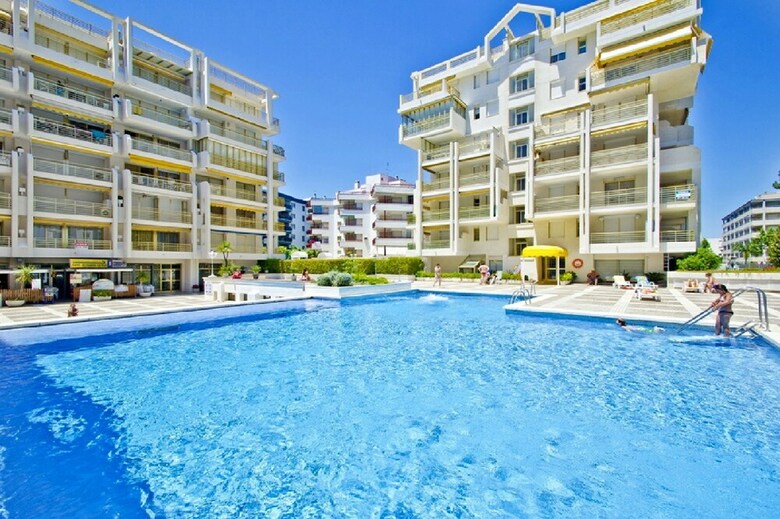 Uhc Novelty Apartments