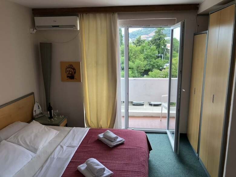 Bip Hotel