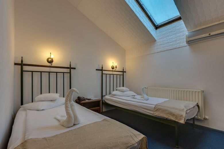 Fullton Hotel