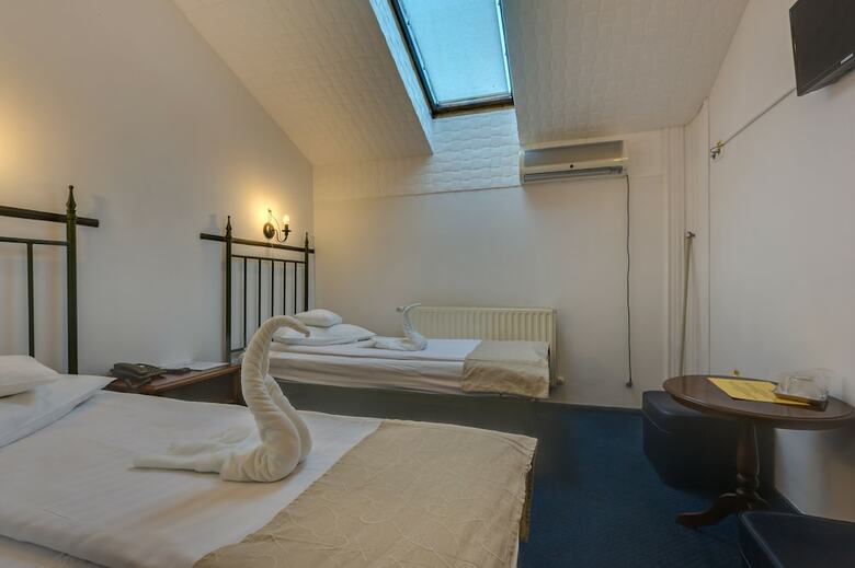 Fullton Hotel