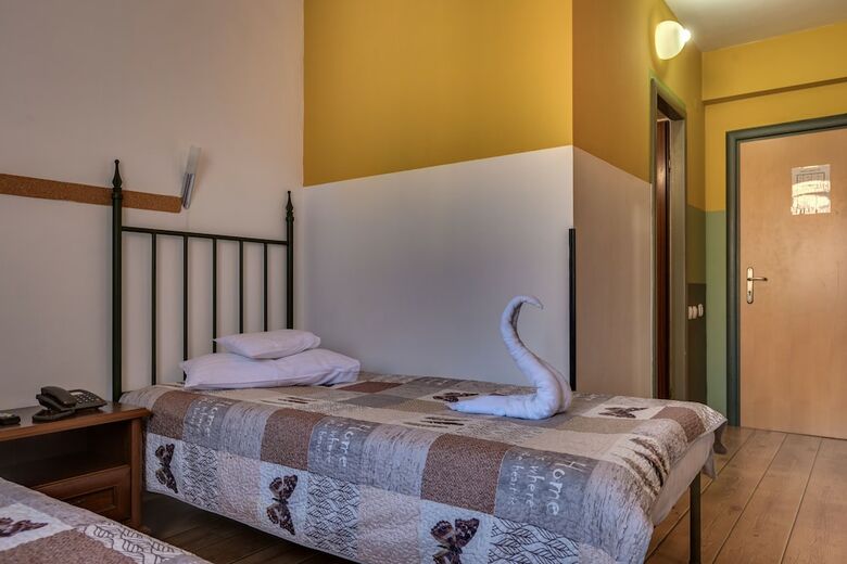 Fullton Hotel