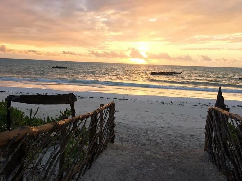 Coco Beach Hotel