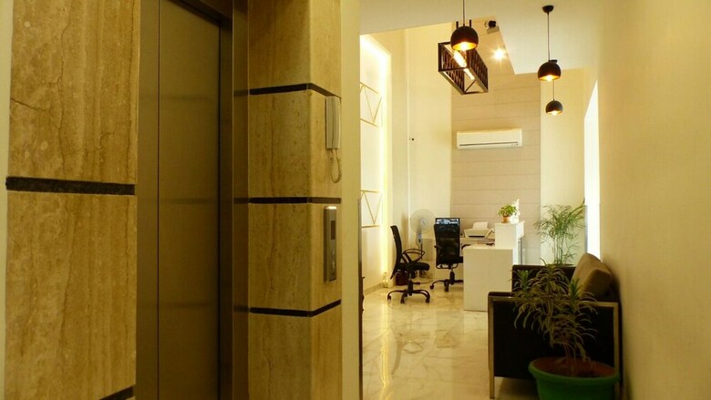 Hotel Sai Village Cyber Park