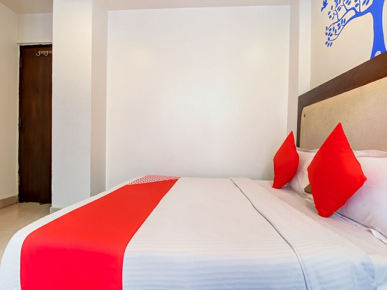 Oyo 7781 Hotel Sai International