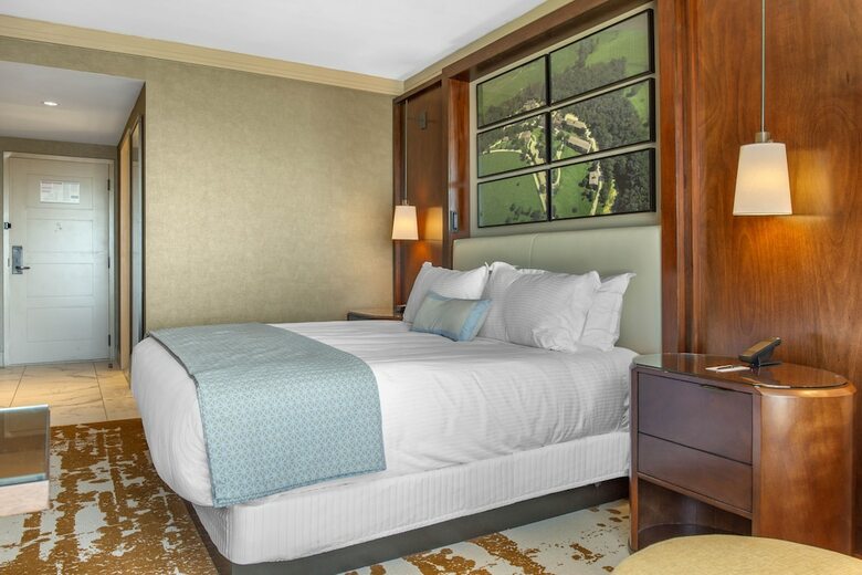 Omni Louisville Hotel