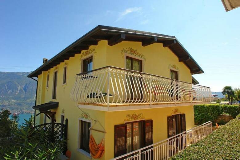 Village Hotel Lucia