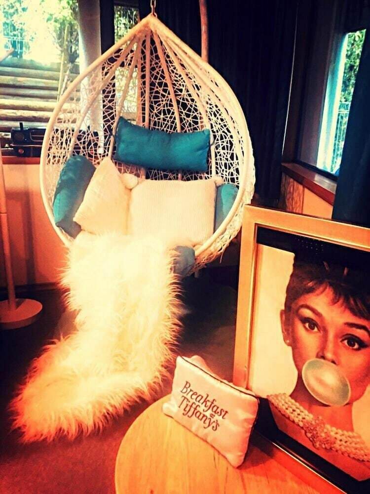 Breakfast At Tiffany's B&B