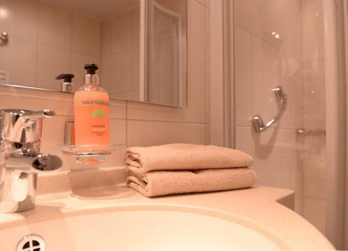 Hostal Weinhaus Gr�fen