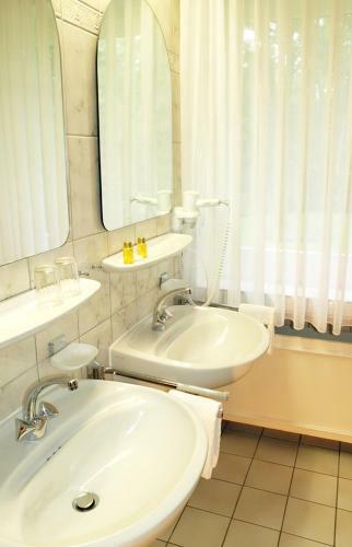 Heidehotel Waldh�tte