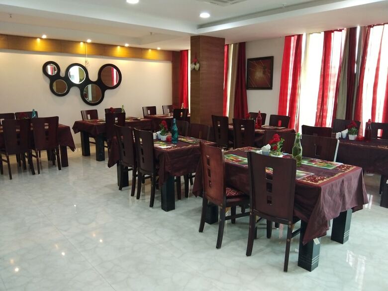 Hotel Sai Sharnam Service Apartments