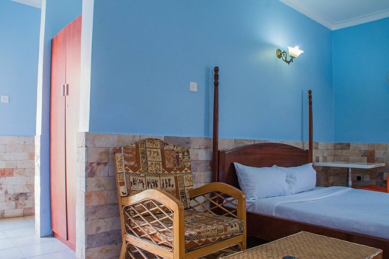 Hotel Kabalega Resort