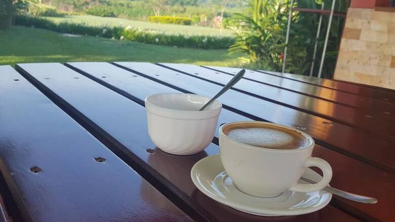 Hotel Kabalega Resort
