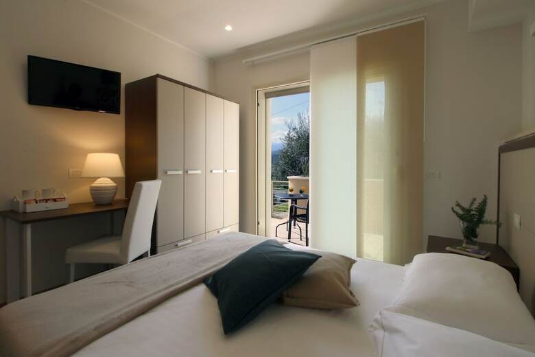 Hotel Sik� Holiday Home