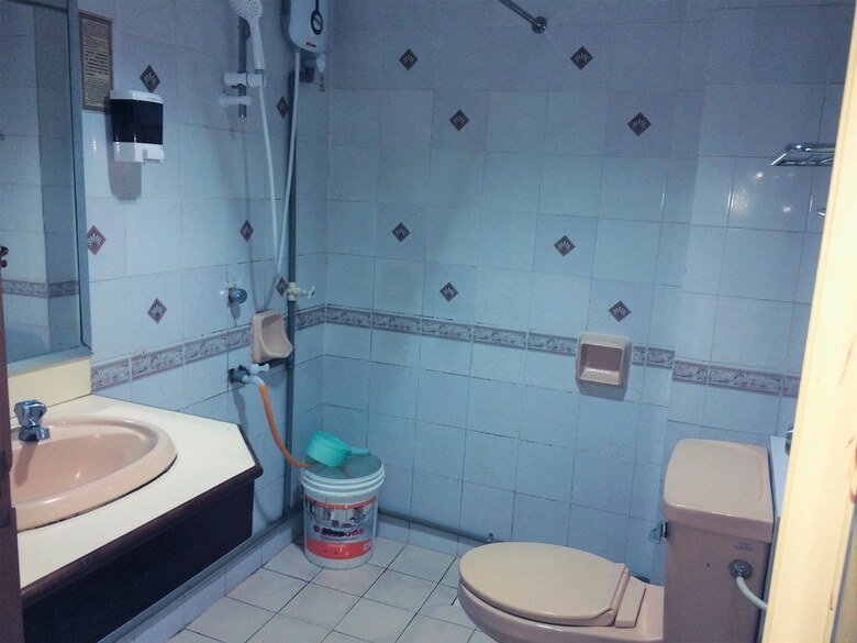 Hotel Api-api Guest House