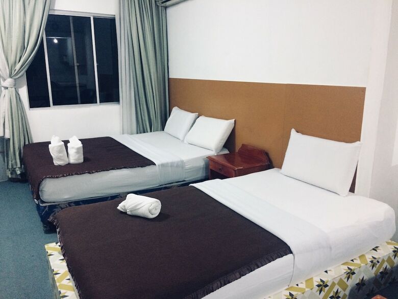 Hotel Api-api Guest House