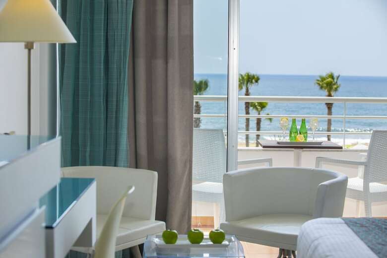 Hotel Leonardo Cypria Bay- All Inclusive