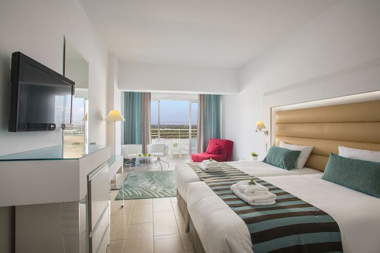 Hotel Leonardo Cypria Bay- All Inclusive