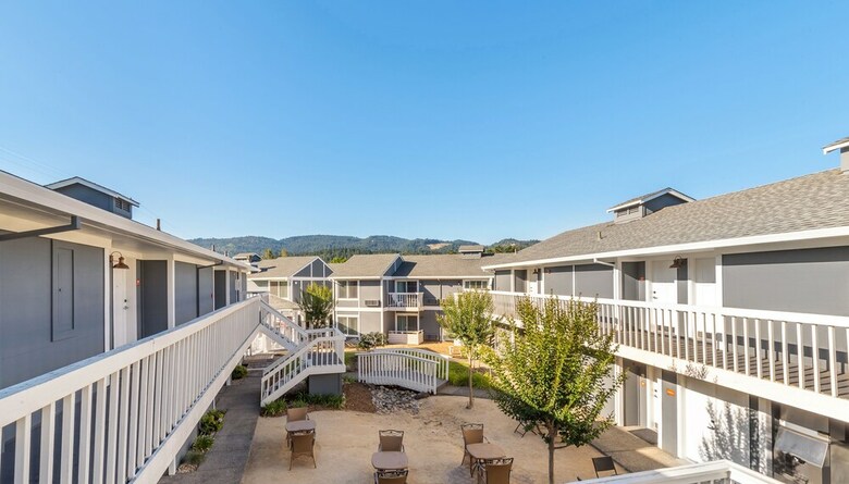 Upvalley Inn & Hot Springs, Ascend Hotel Collection