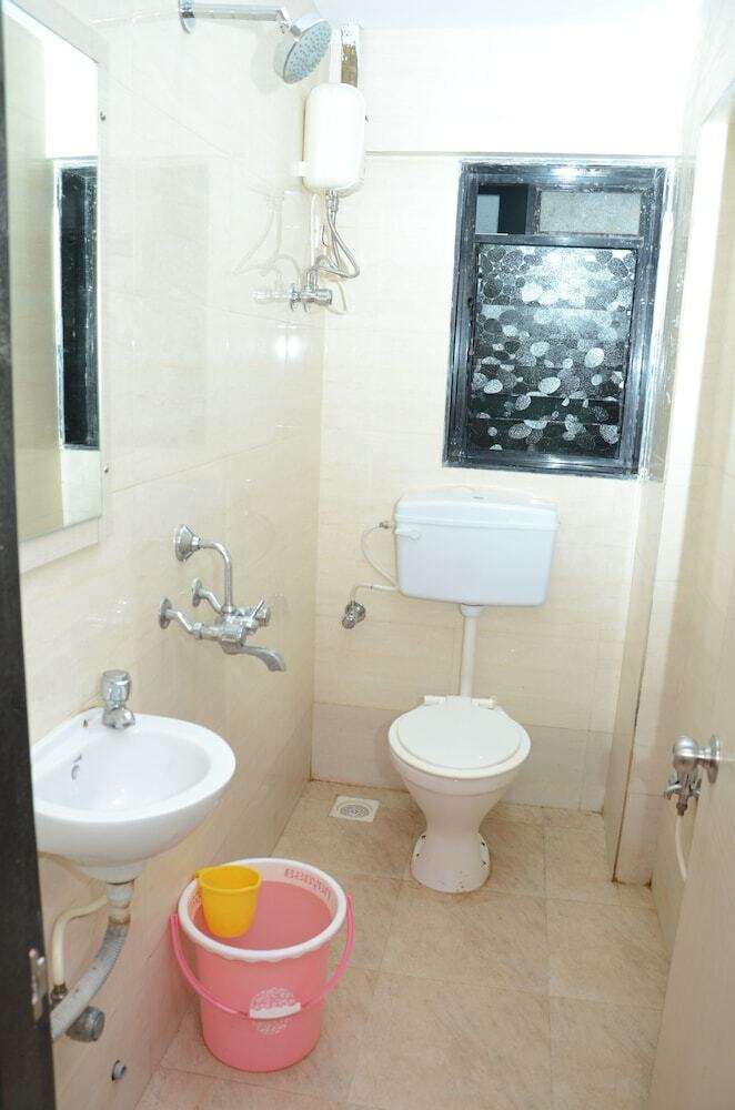 Hotel Sai Leela Grand