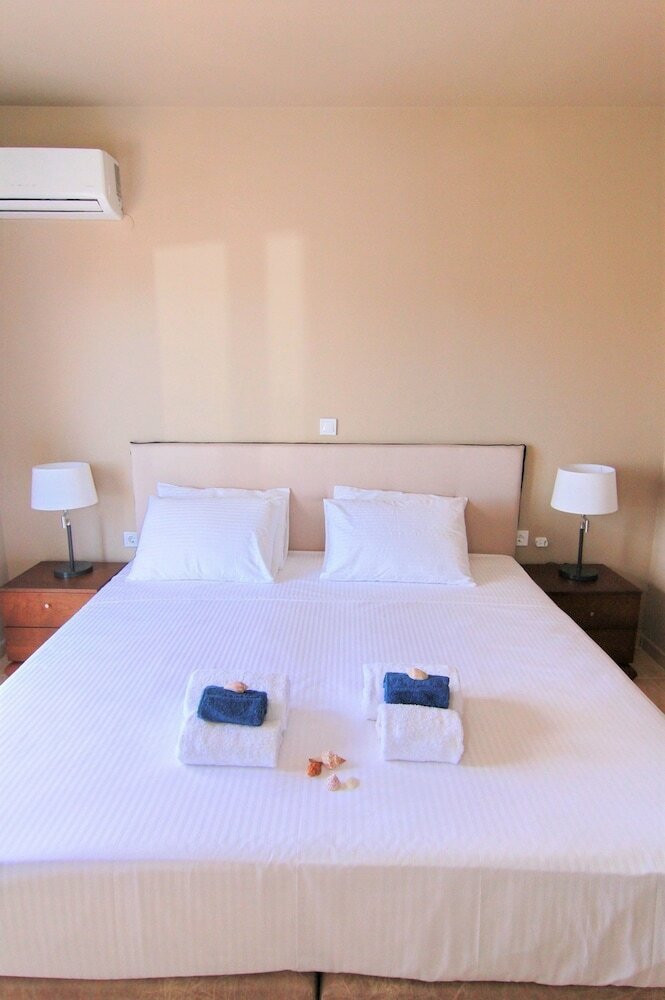 Villa Kounali Resort
