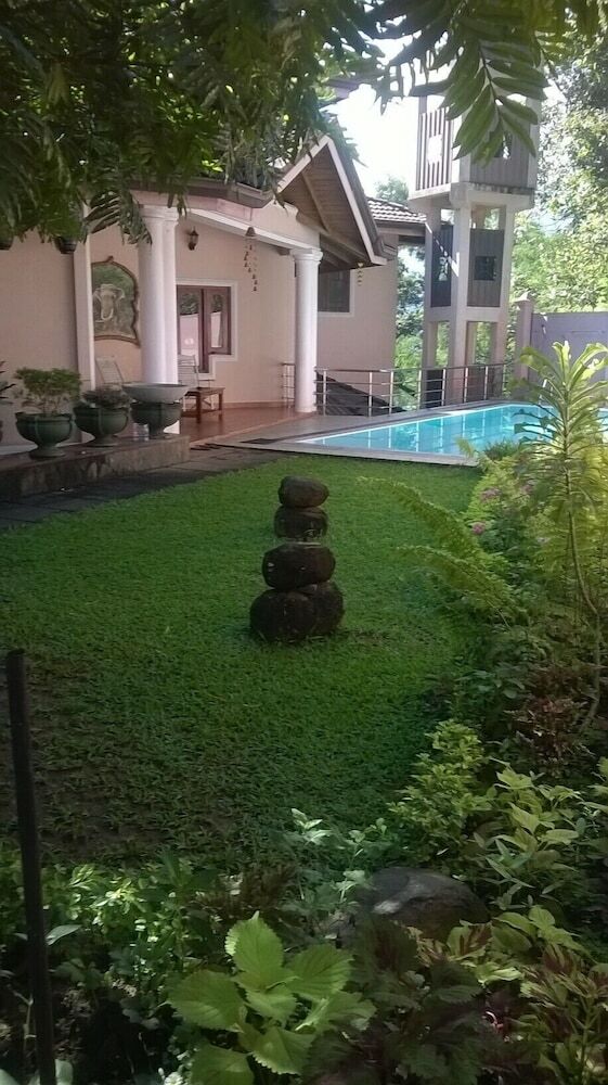 Kandy View Garden Hotel