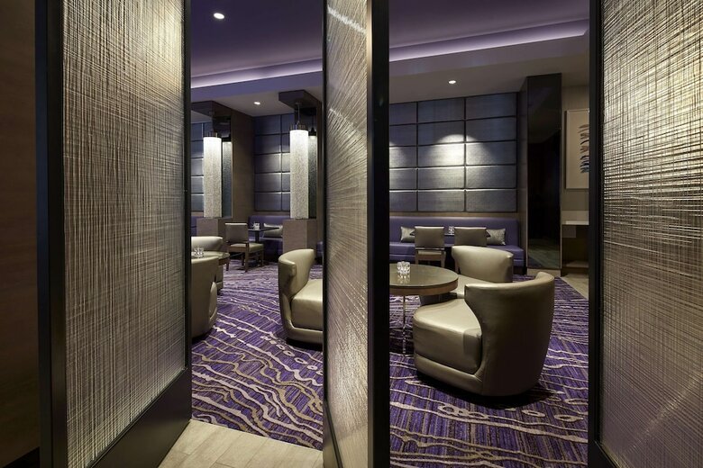 Hilton Long Beach Hotel
